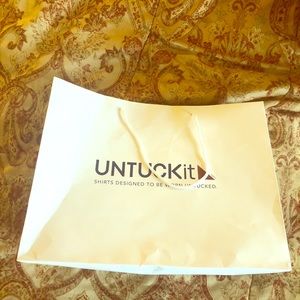Untuckit shopping bag 12x16x6